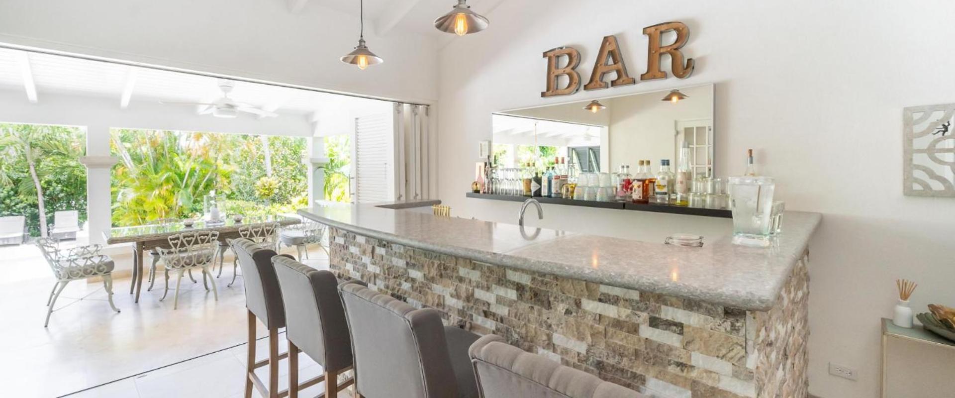 Beautiful 4 Br Villa in Sandy Lane
