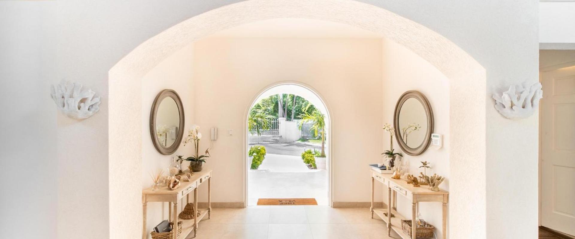 Beautiful 4 Br Villa in Sandy Lane