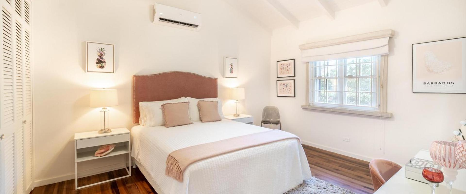 Beautiful 4 Br Villa in Sandy Lane