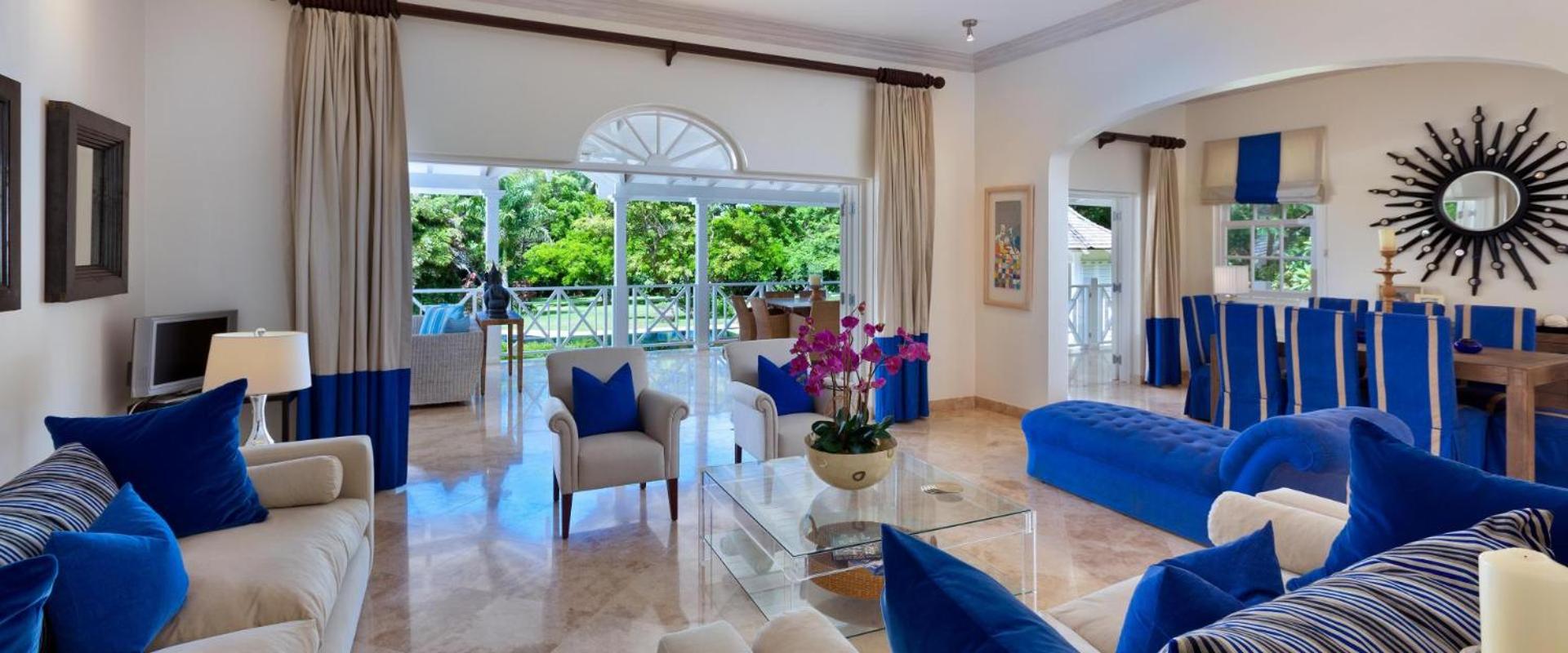 Beautiful 6 Br Villa with private pool