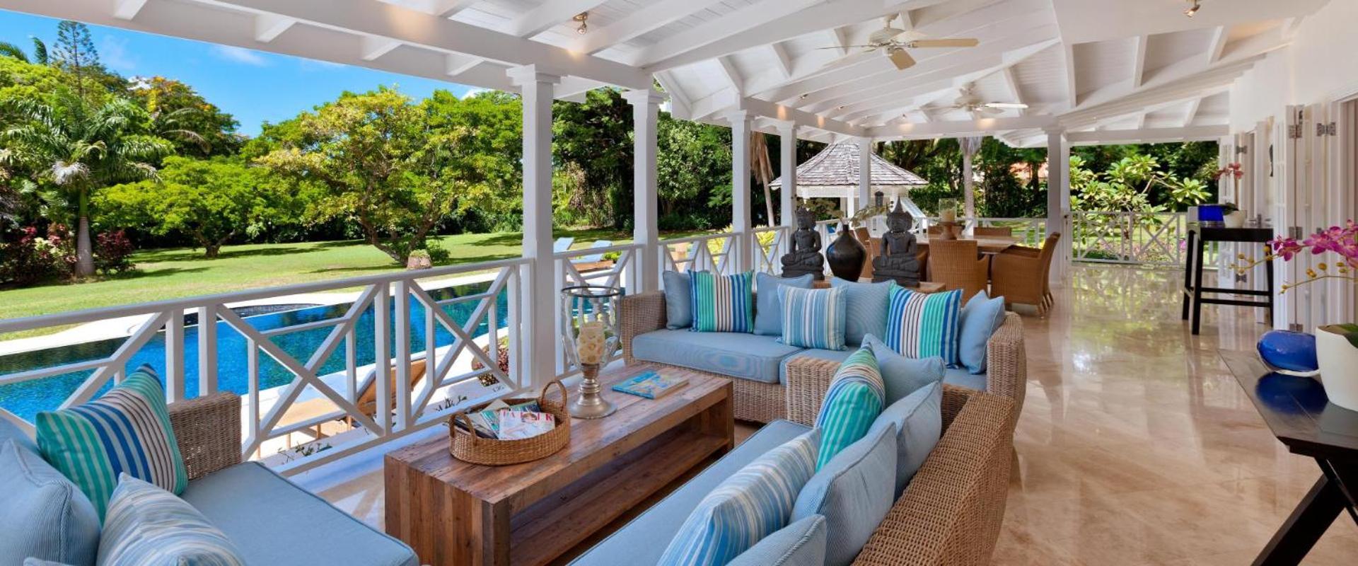 Beautiful 6 Br Villa with private pool