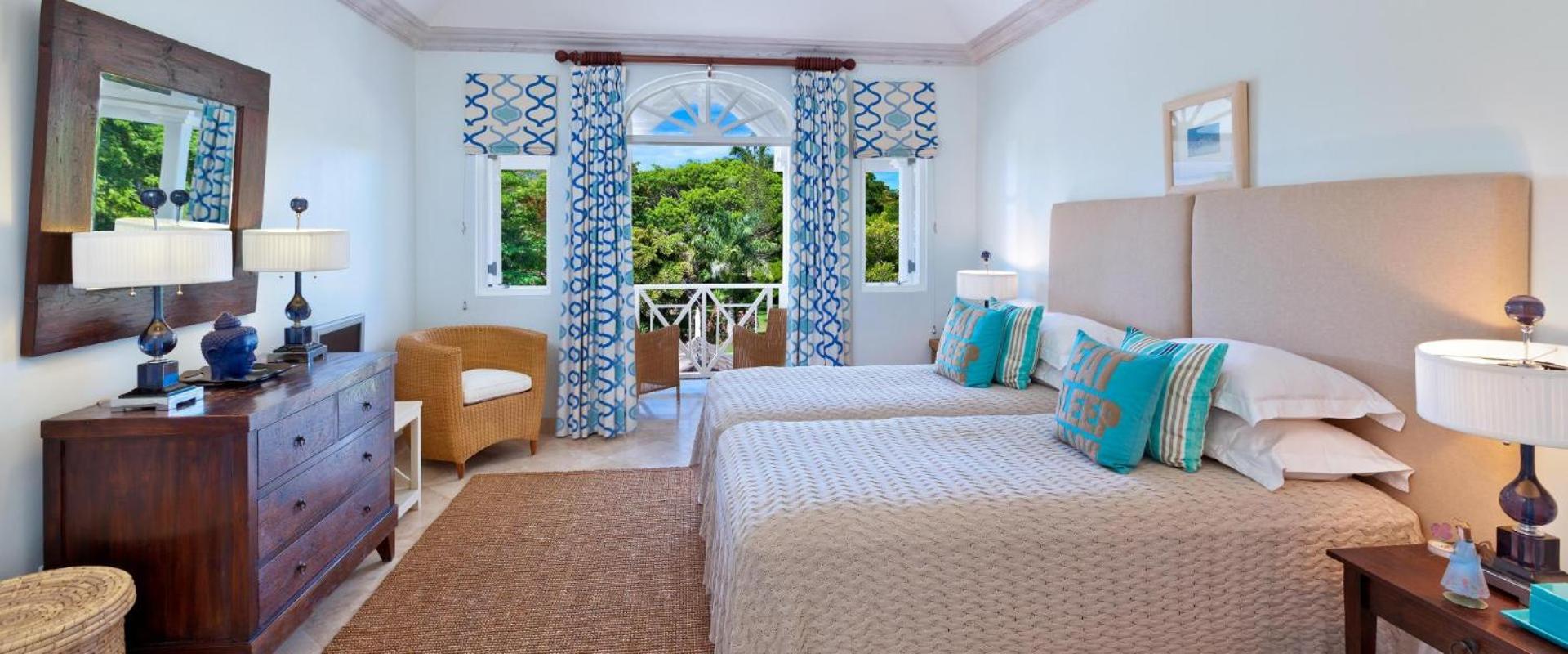 Beautiful 6 Br Villa with private pool