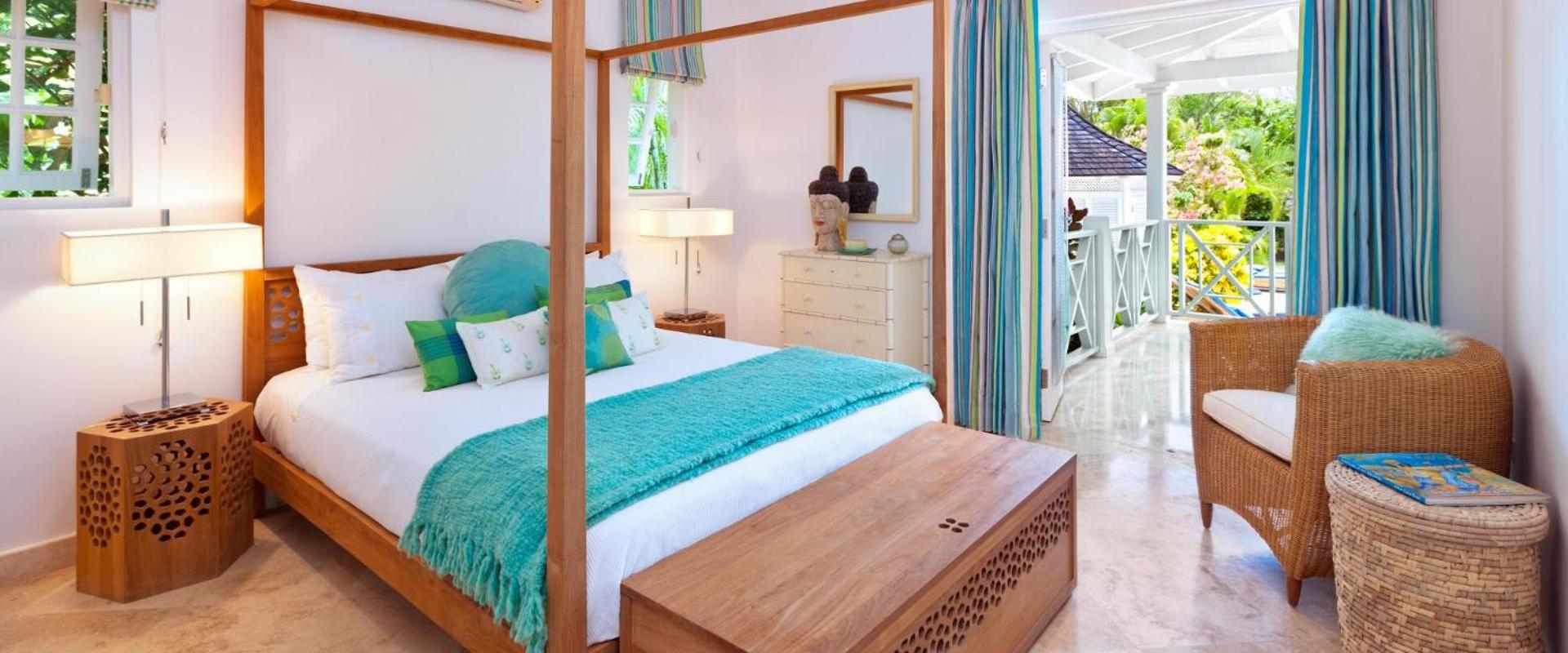 Beautiful 6 Br Villa with private pool