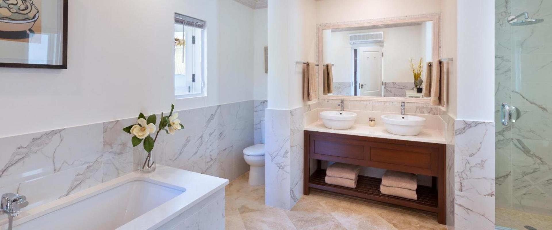 Beautiful 6 Br Villa with private pool