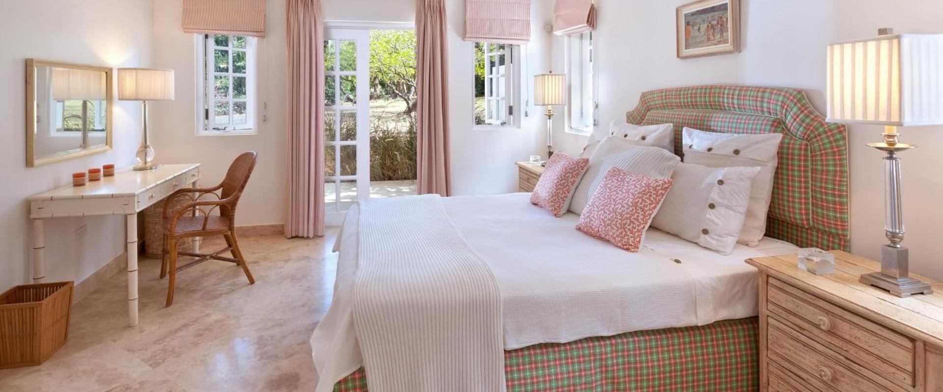 Beautiful 6 Br Villa with private pool