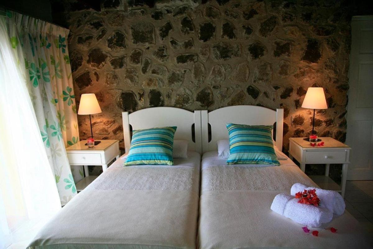Bright Beautiful 2 Bedroom Villa