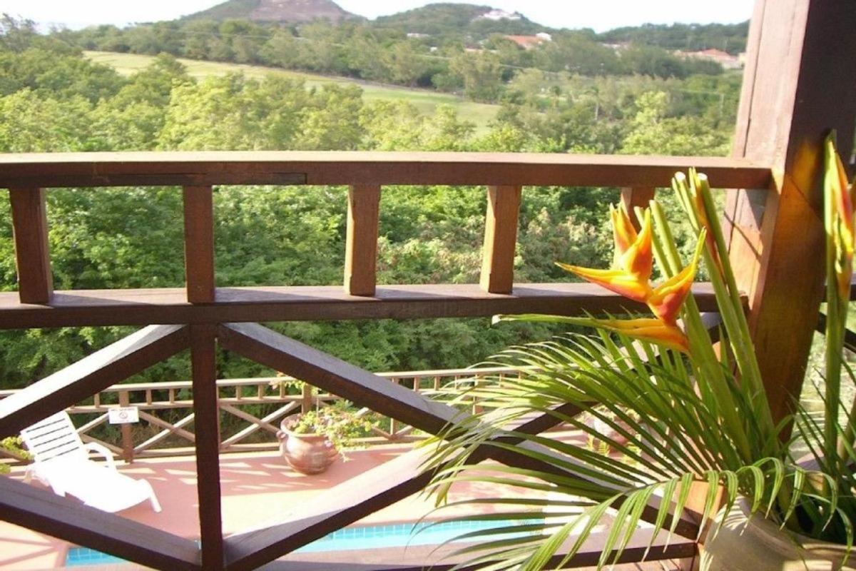 Bright Beautiful 2 Bedroom Villa