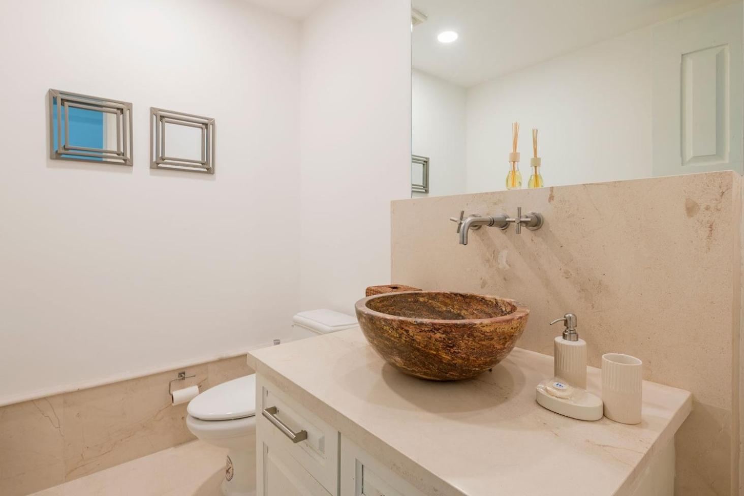 Premium 3 Bedroom Condo with breathtaking view view 4