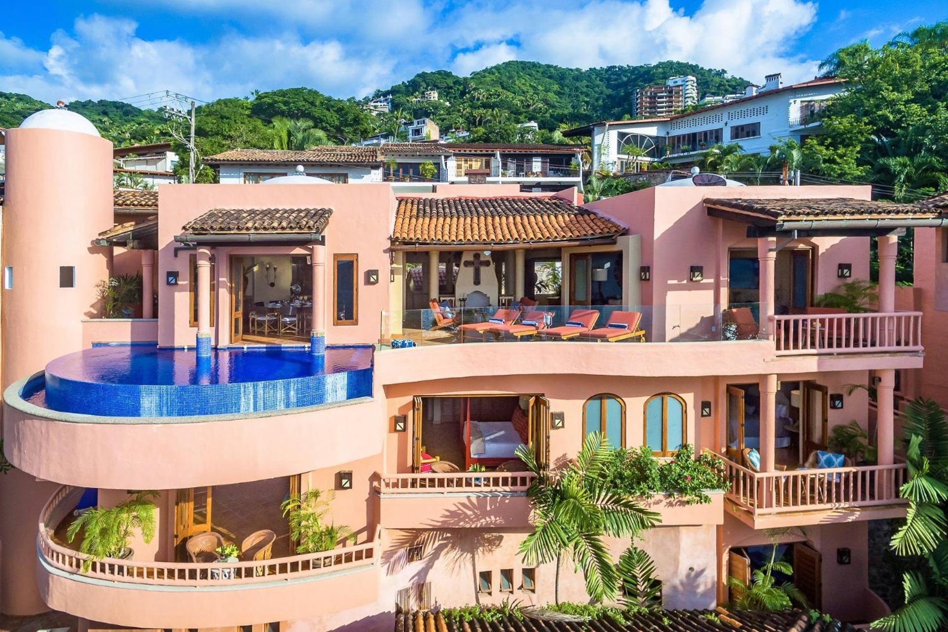 Wonderful 5 Br villa with sea views view 5