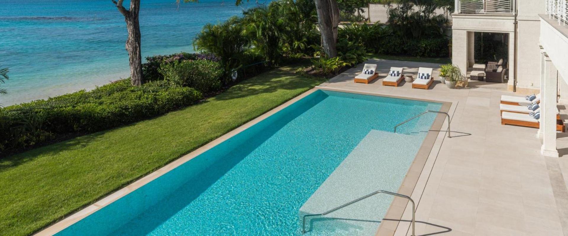 Spacious and bright 5 Br Villa