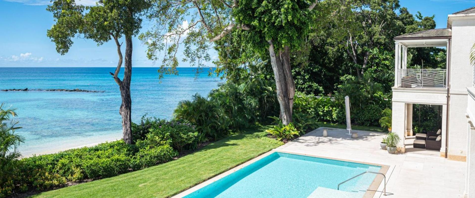 Spacious and bright 5 Br Villa