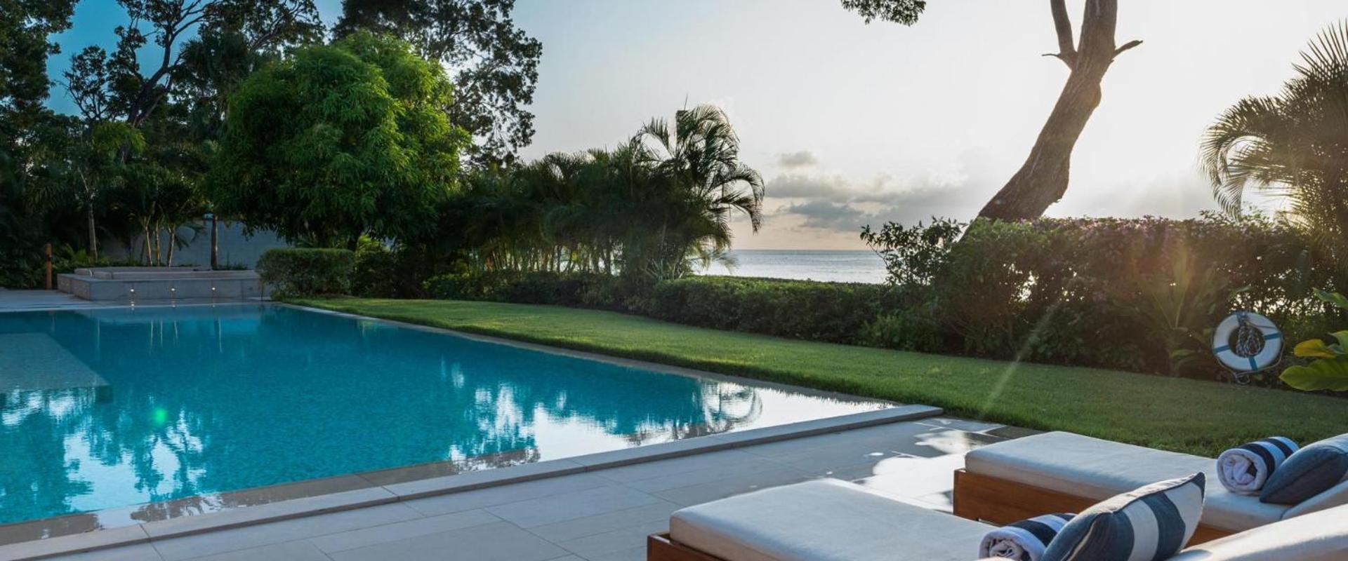Spacious and bright 5 Br Villa