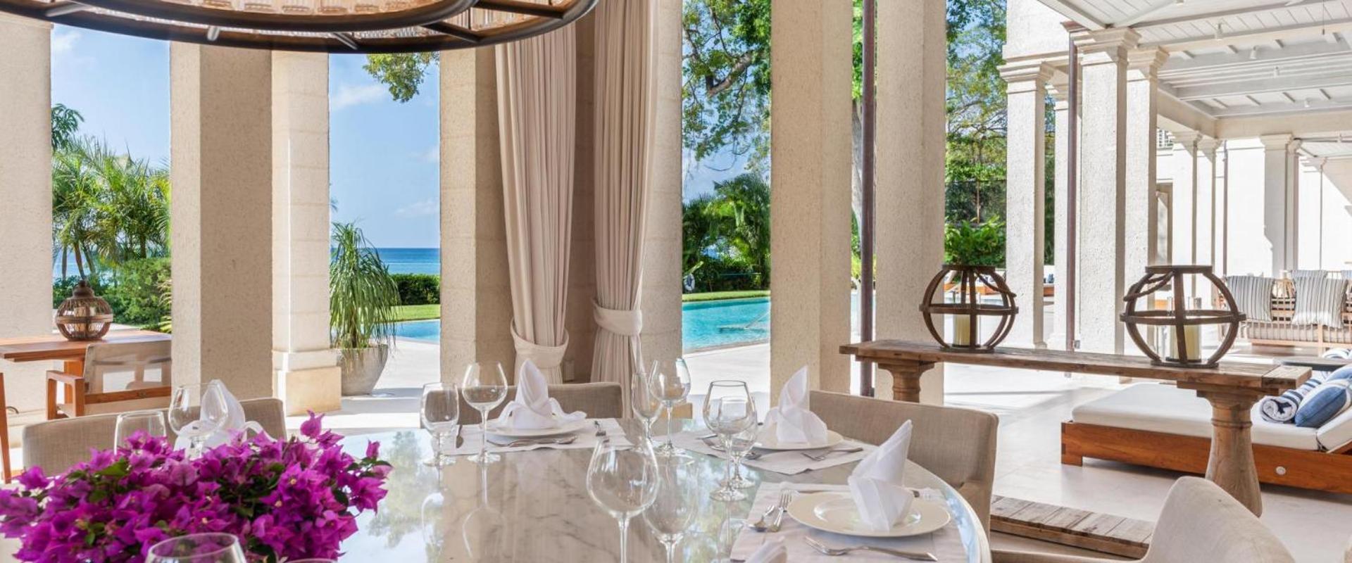 Spacious and bright 5 Br Villa