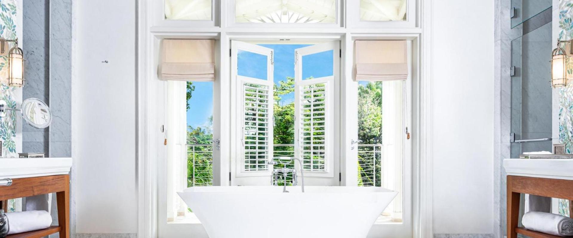 Spacious and bright 5 Br Villa