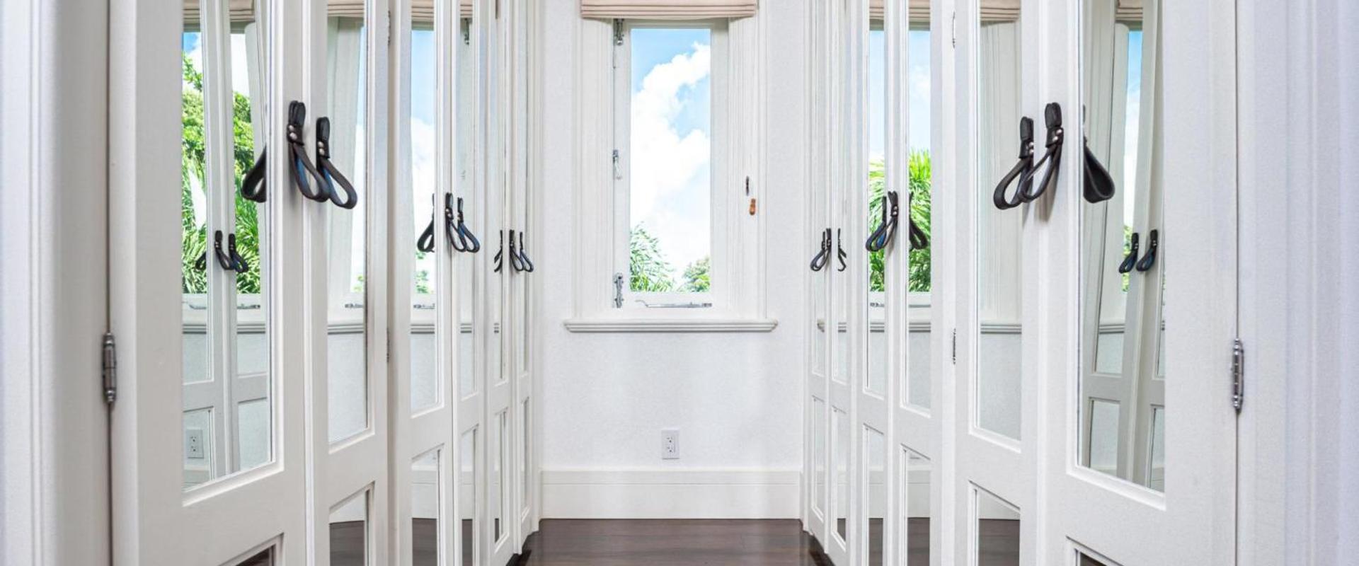 Spacious and bright 5 Br Villa