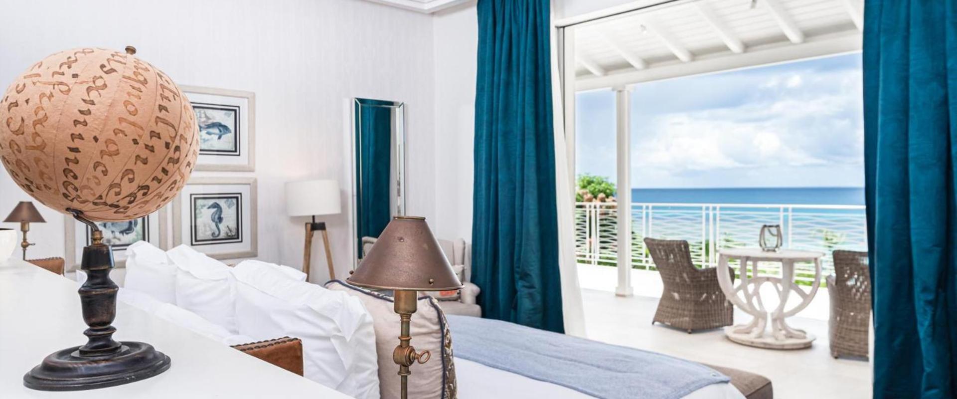 Spacious and bright 5 Br Villa