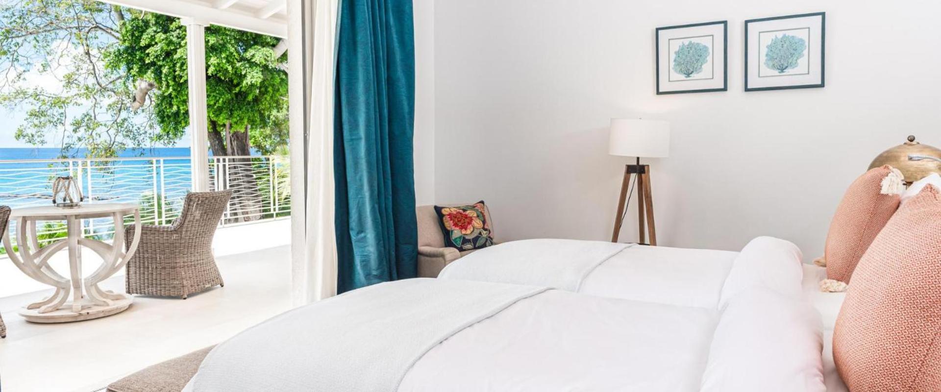 Spacious and bright 5 Br Villa