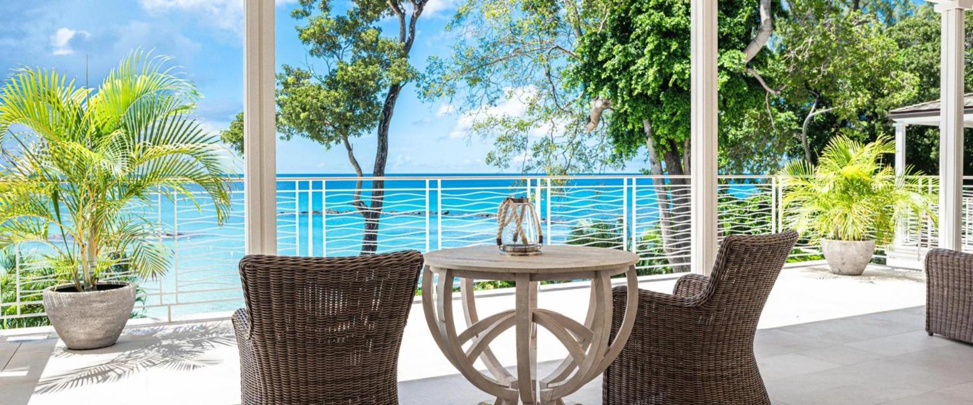 Spacious and bright 5 Br Villa