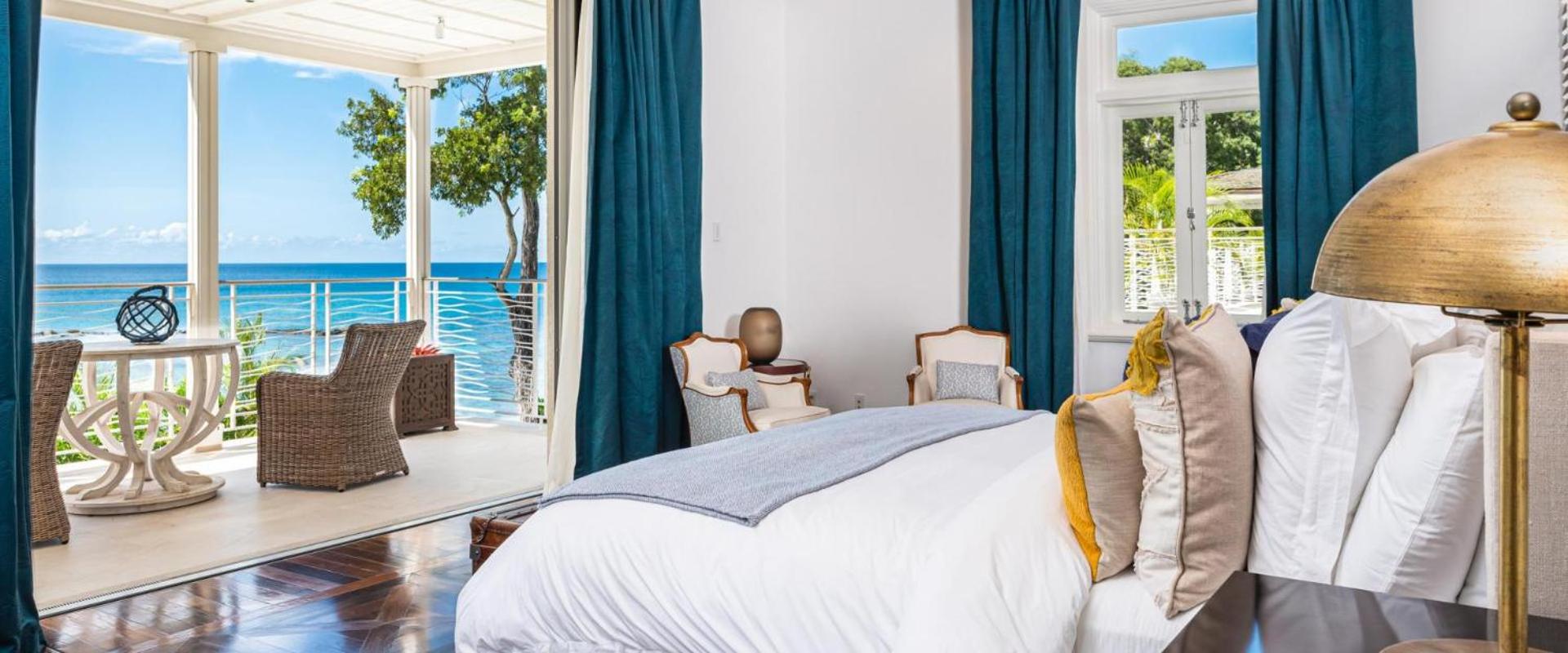 Spacious and bright 5 Br Villa