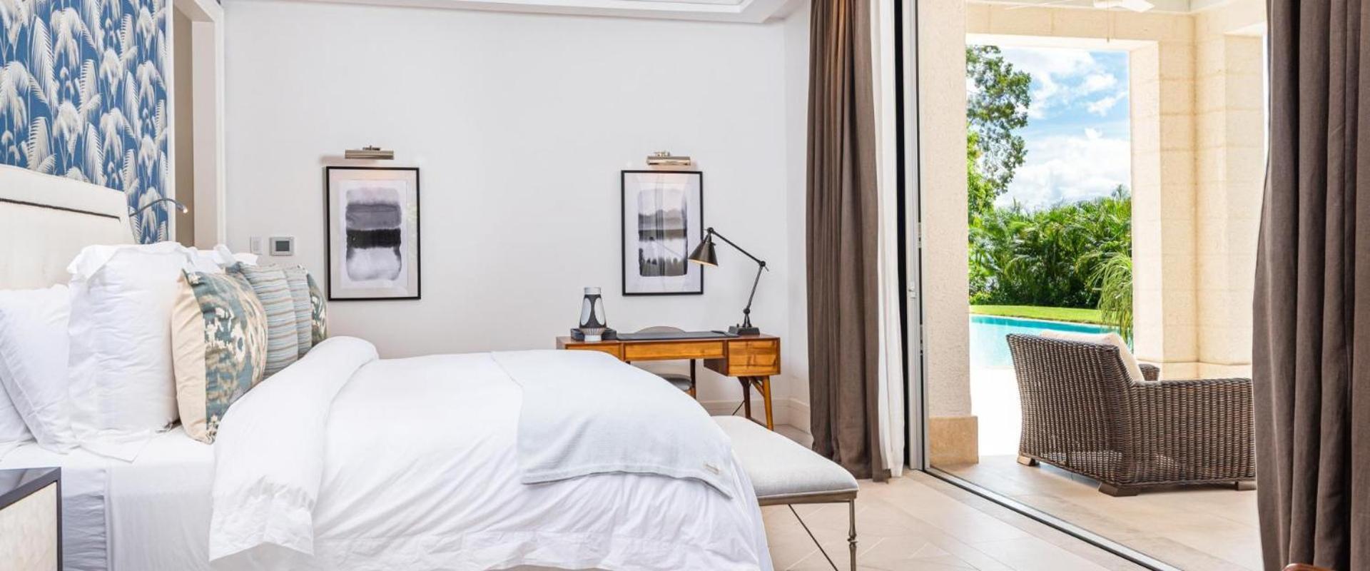 Spacious and bright 5 Br Villa