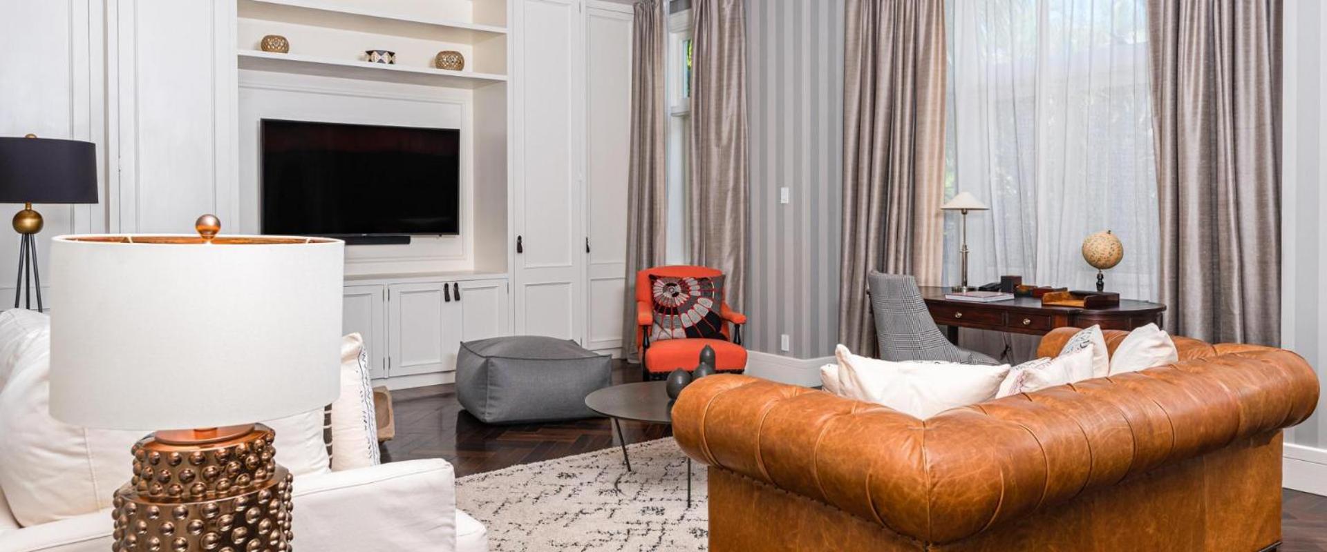 Spacious and bright 5 Br Villa