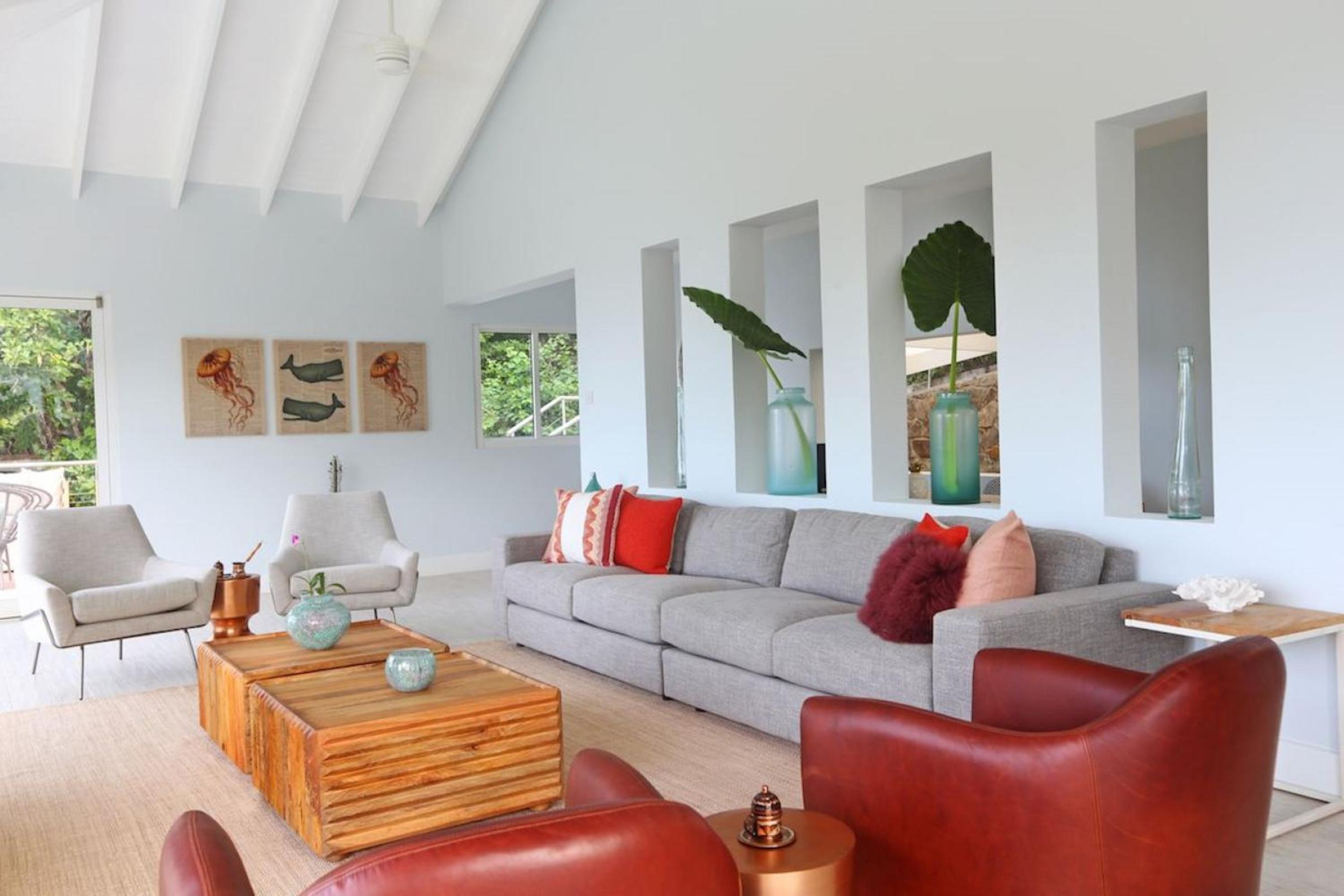 Luxury 4 Br Villa Nestled in Cap Estate