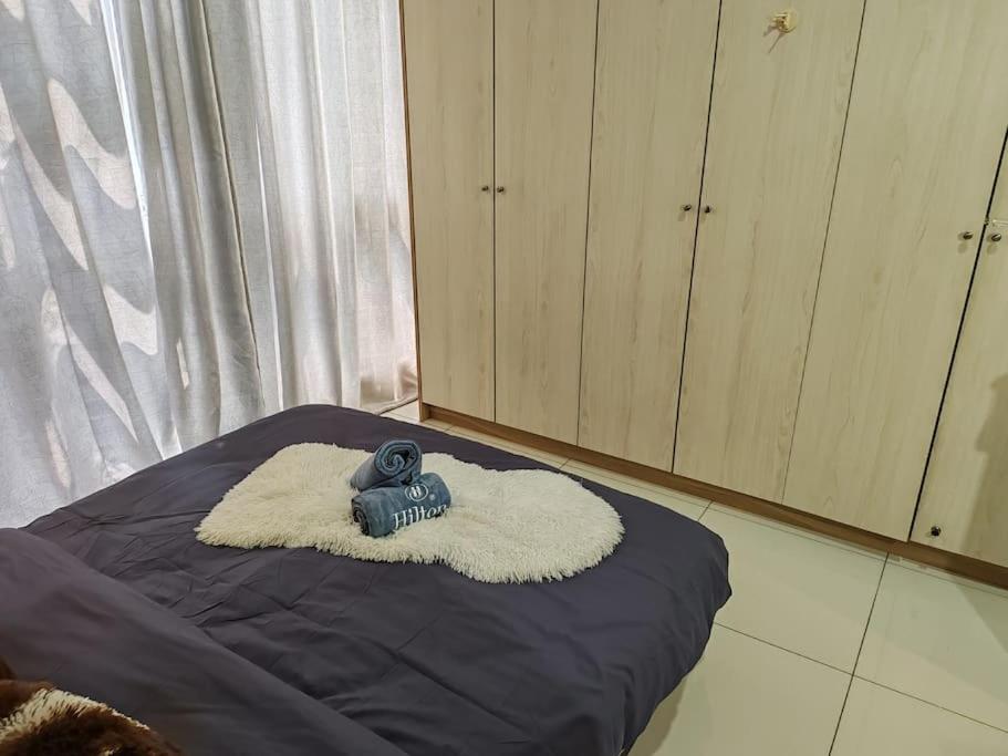 The Robertson R9 Walk to Jalan Alor Street Bukit Bintang Pavilion 7 pax 2R1B