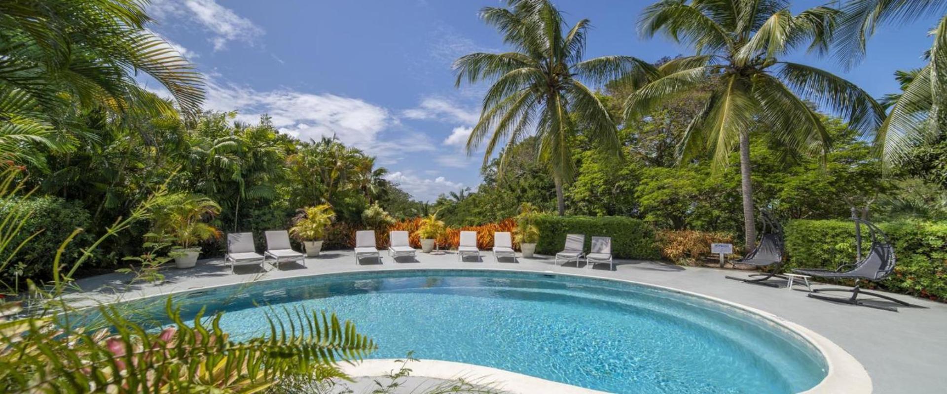 Lovely 4-bedroom holiday Villa