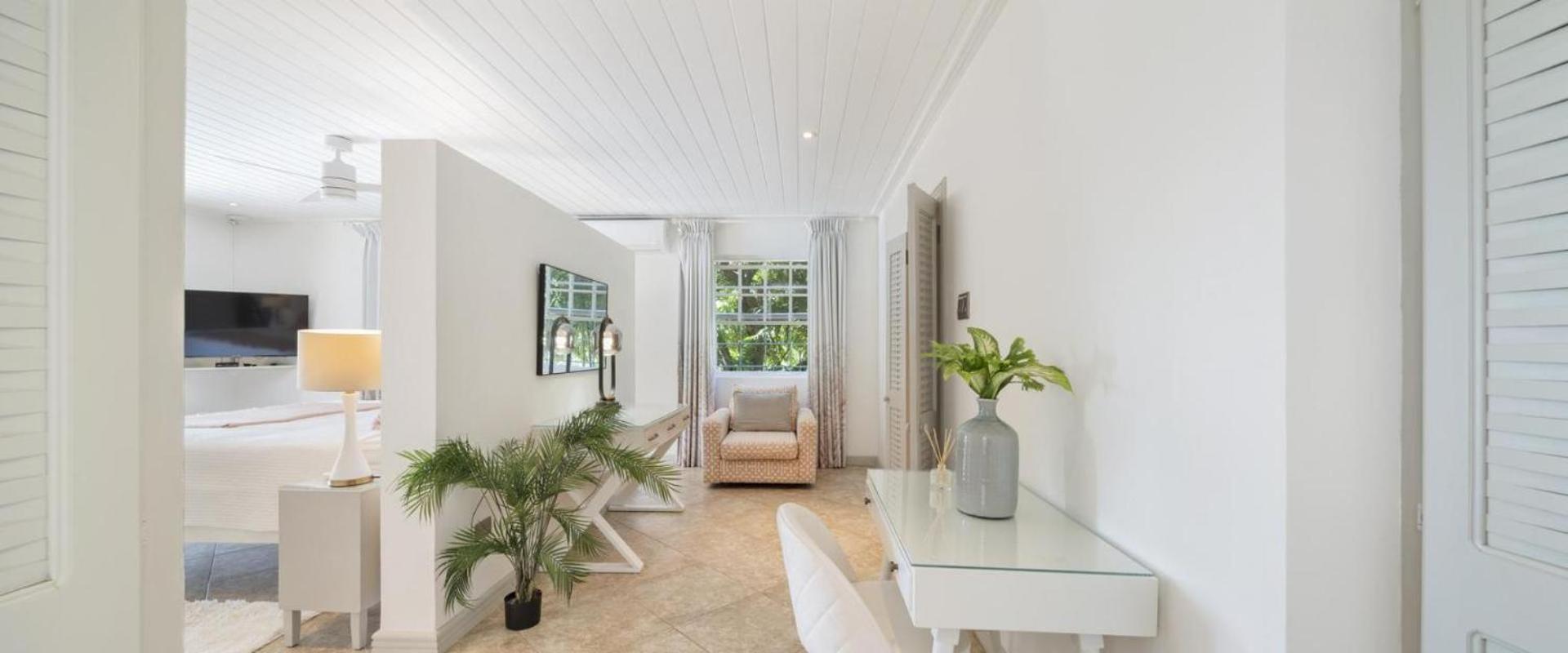 Lovely 4-bedroom holiday Villa