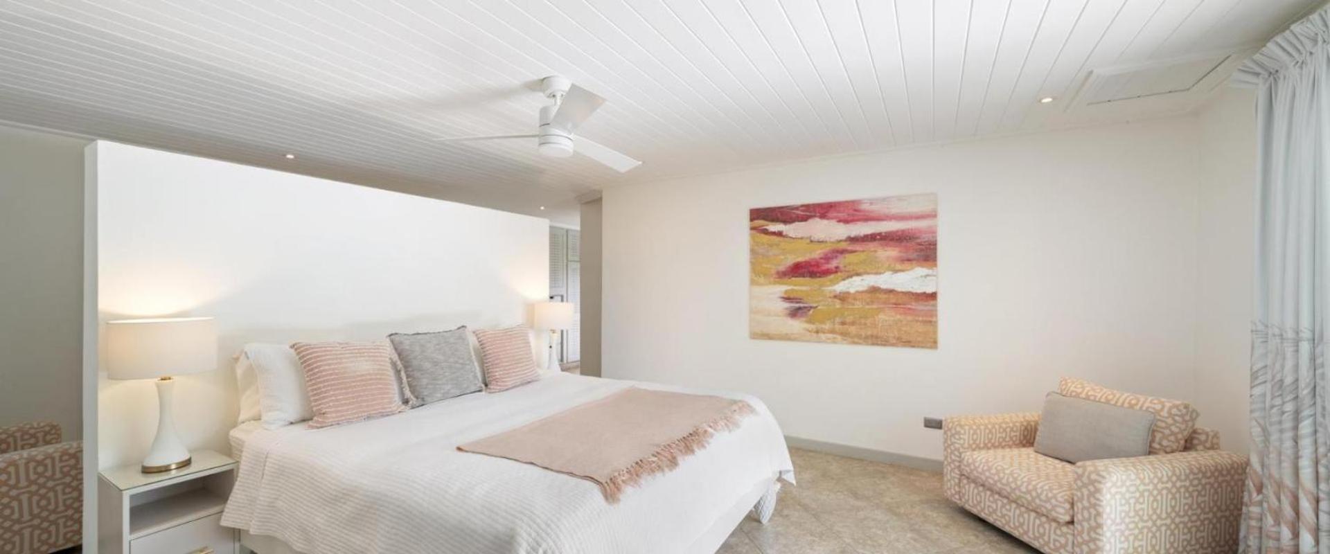 Lovely 4-bedroom holiday Villa