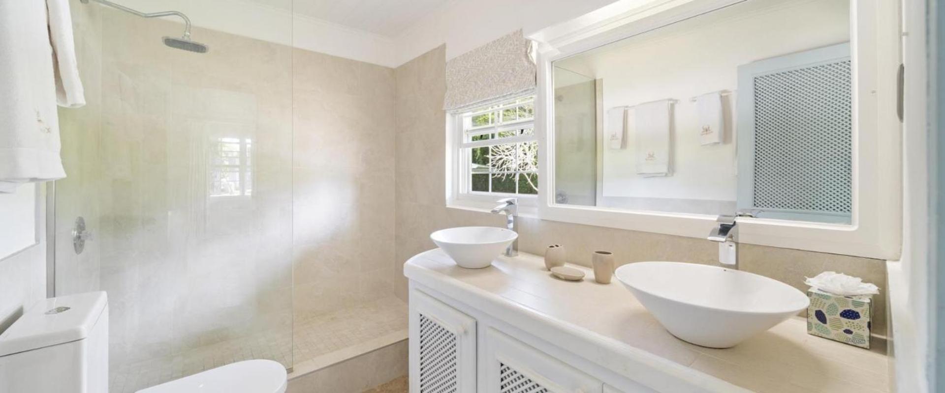 Lovely 4-bedroom holiday Villa