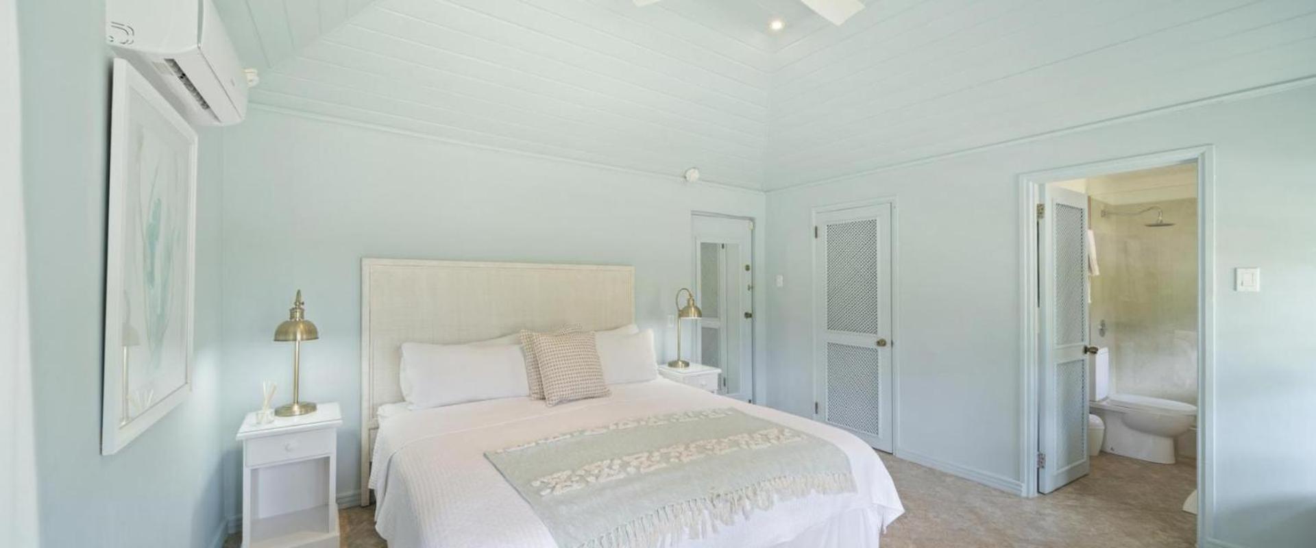 Lovely 4-bedroom holiday Villa