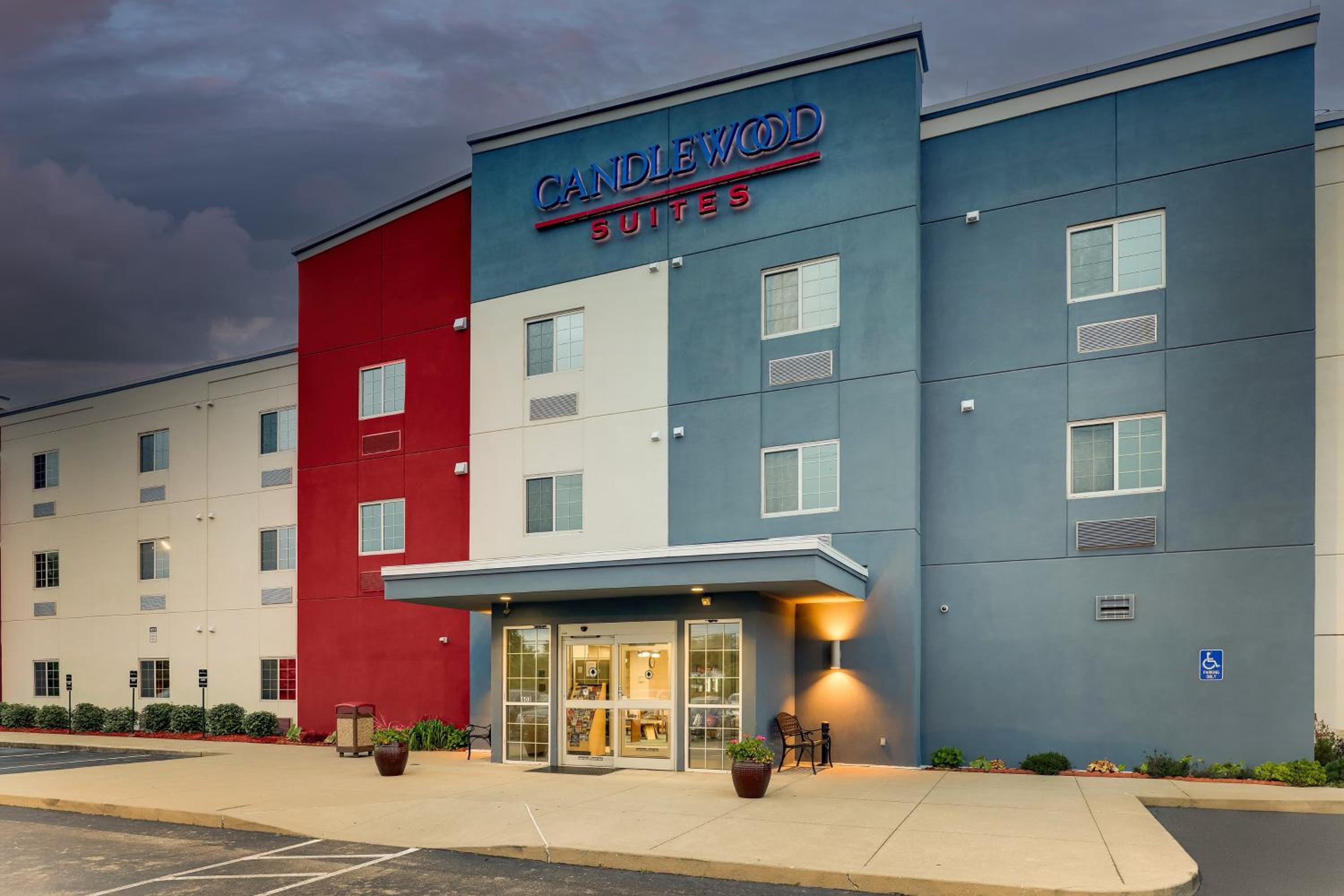 Lexington Vacations - Candlewood Suites Lexington, an IHG Hotel - Property Image 61