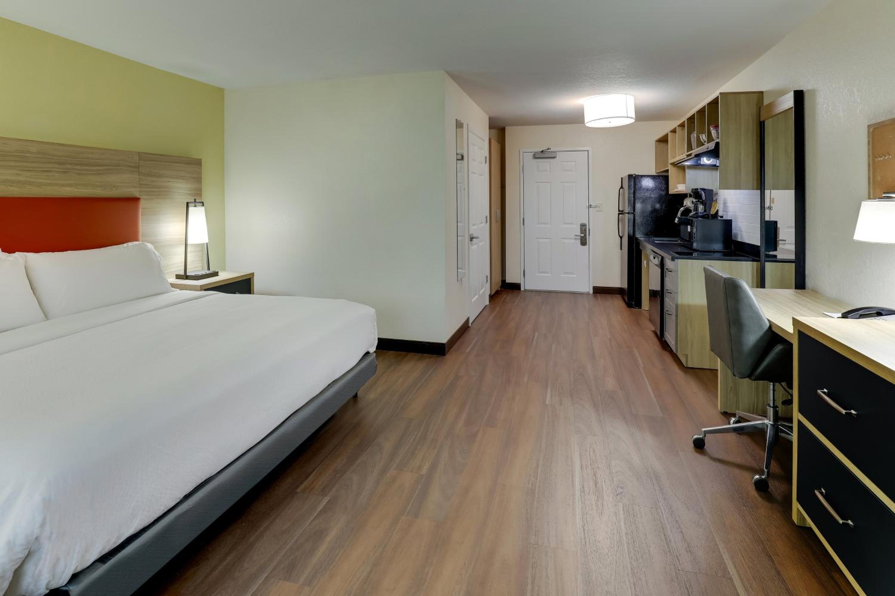 Lexington Vacations - Candlewood Suites Lexington, an IHG Hotel - Property Image 62