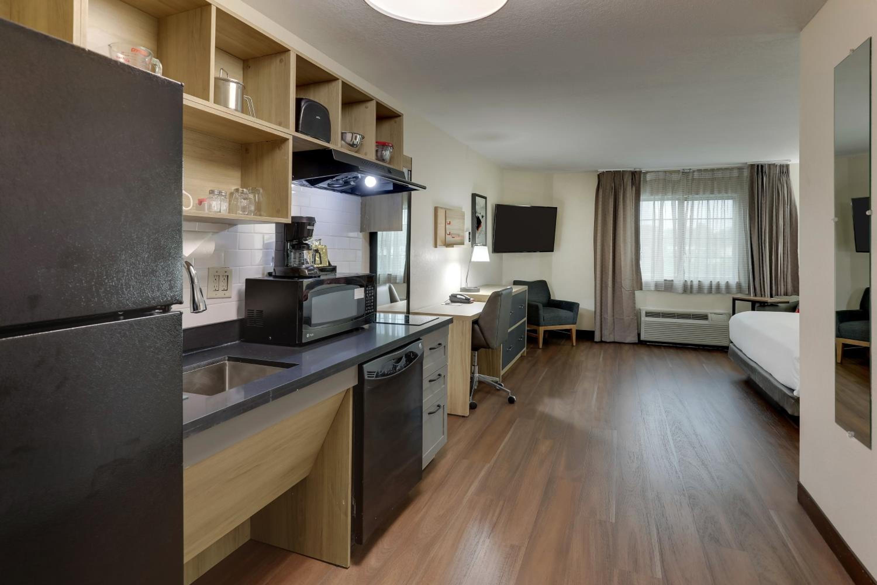 Lexington Vacations - Candlewood Suites Lexington, an IHG Hotel - Property Image 53