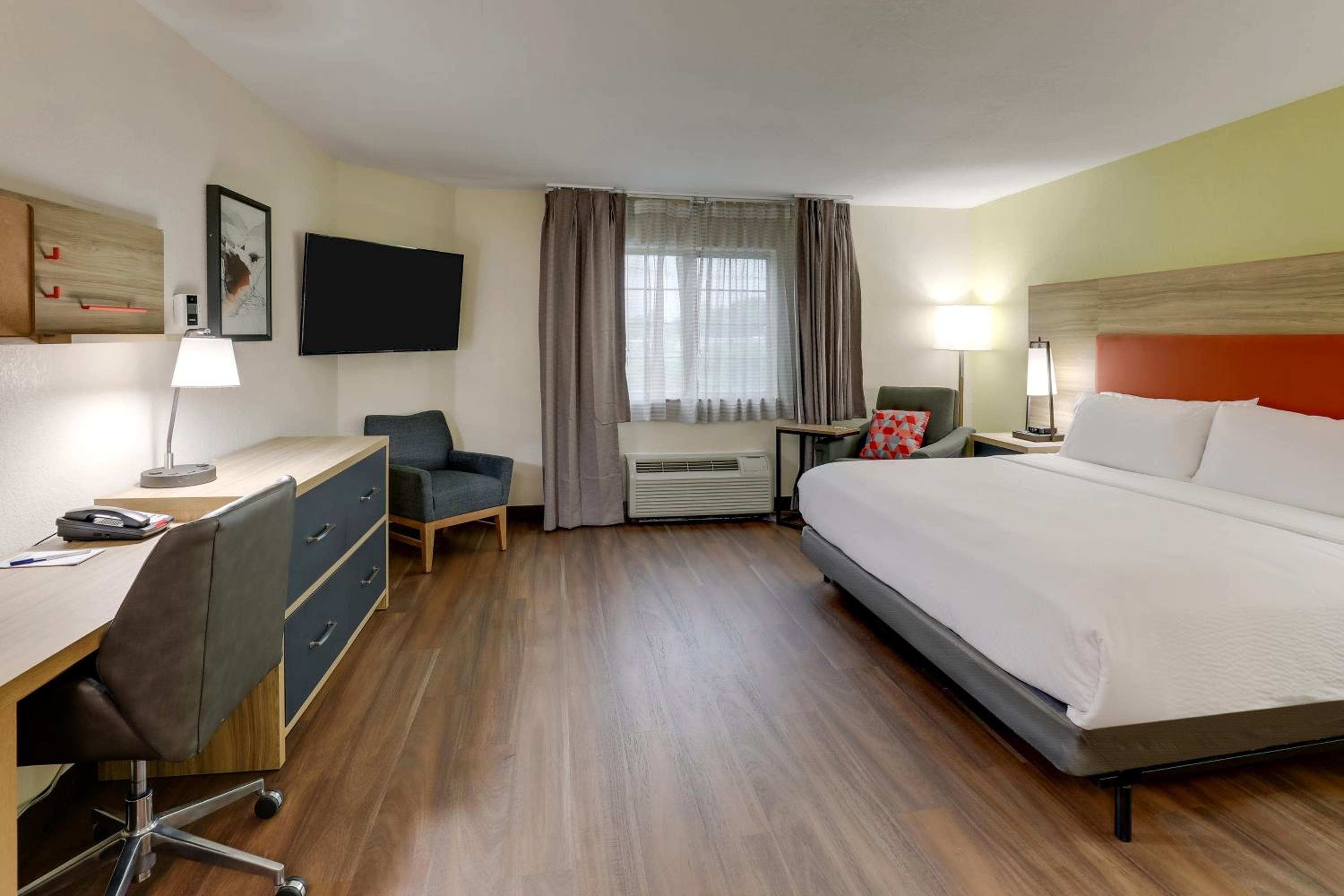 Lexington Vacations - Candlewood Suites Lexington, an IHG Hotel - Property Image 69