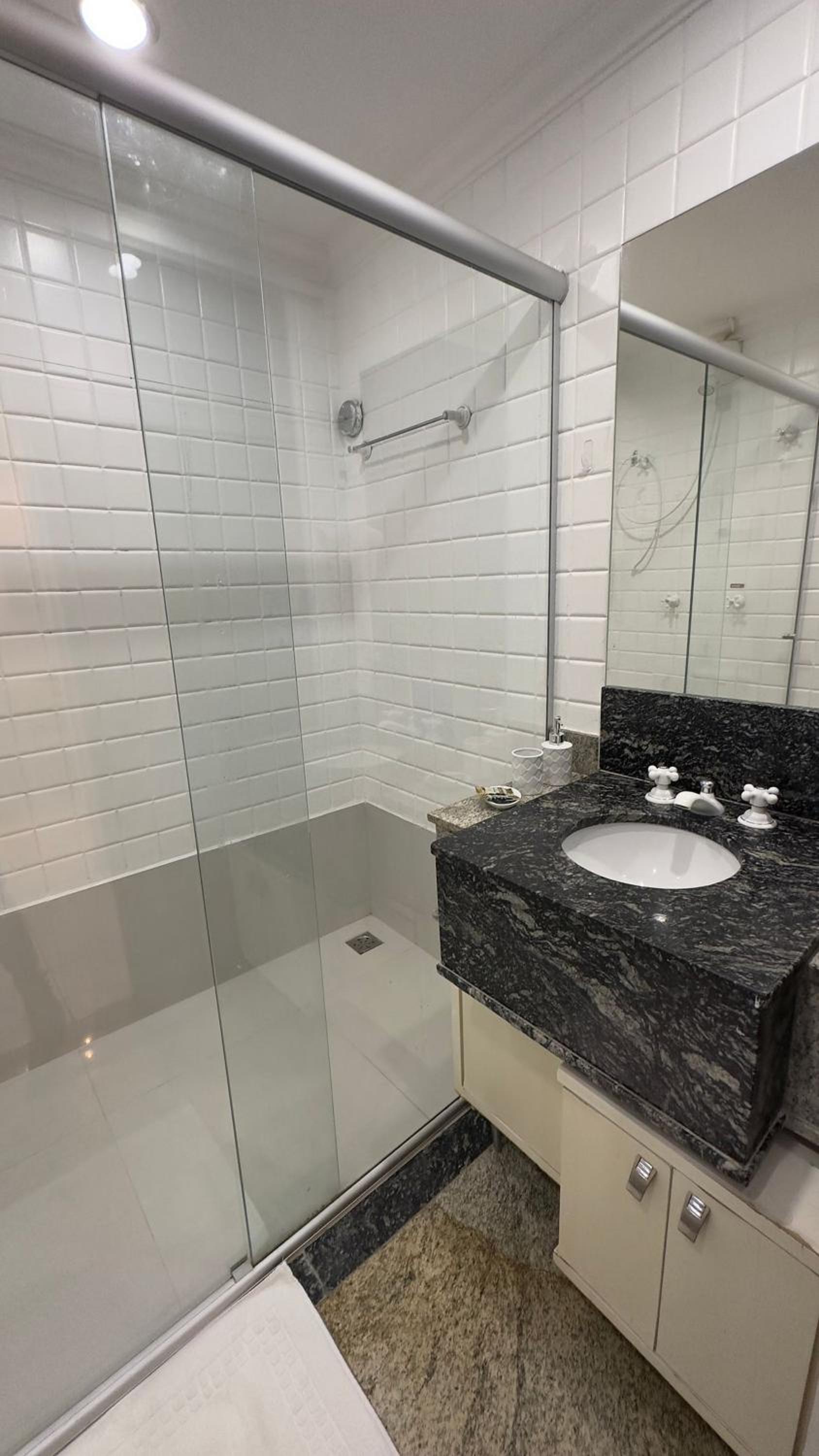 Apartamento sensacional no lago