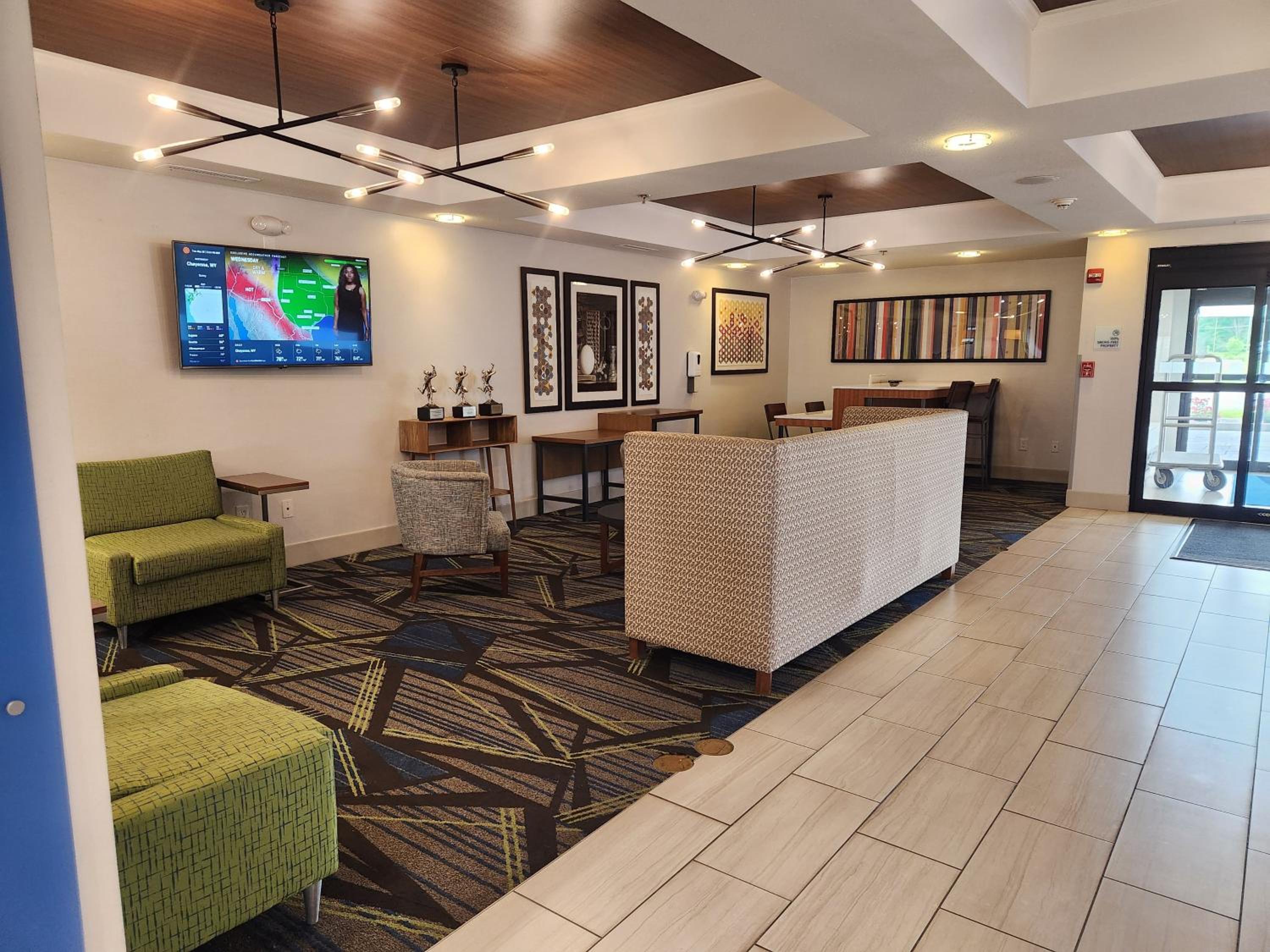 Crawfordsville Vacations - Holiday Inn Express Hotel  Suites Crawfordsville, an IHG Hotel - Property Image 38