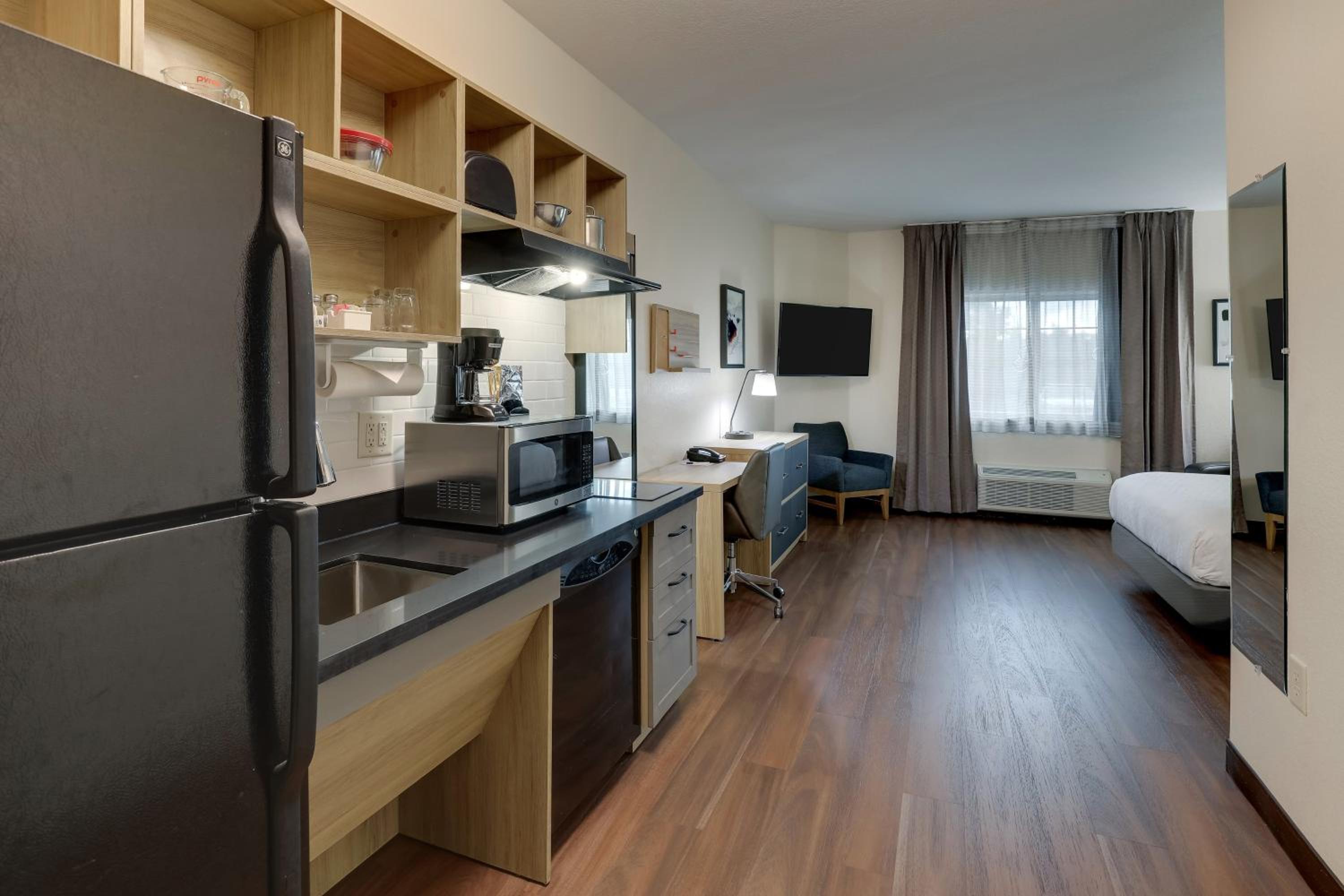 Lexington Vacations - Candlewood Suites Lexington, an IHG Hotel - Property Image 51