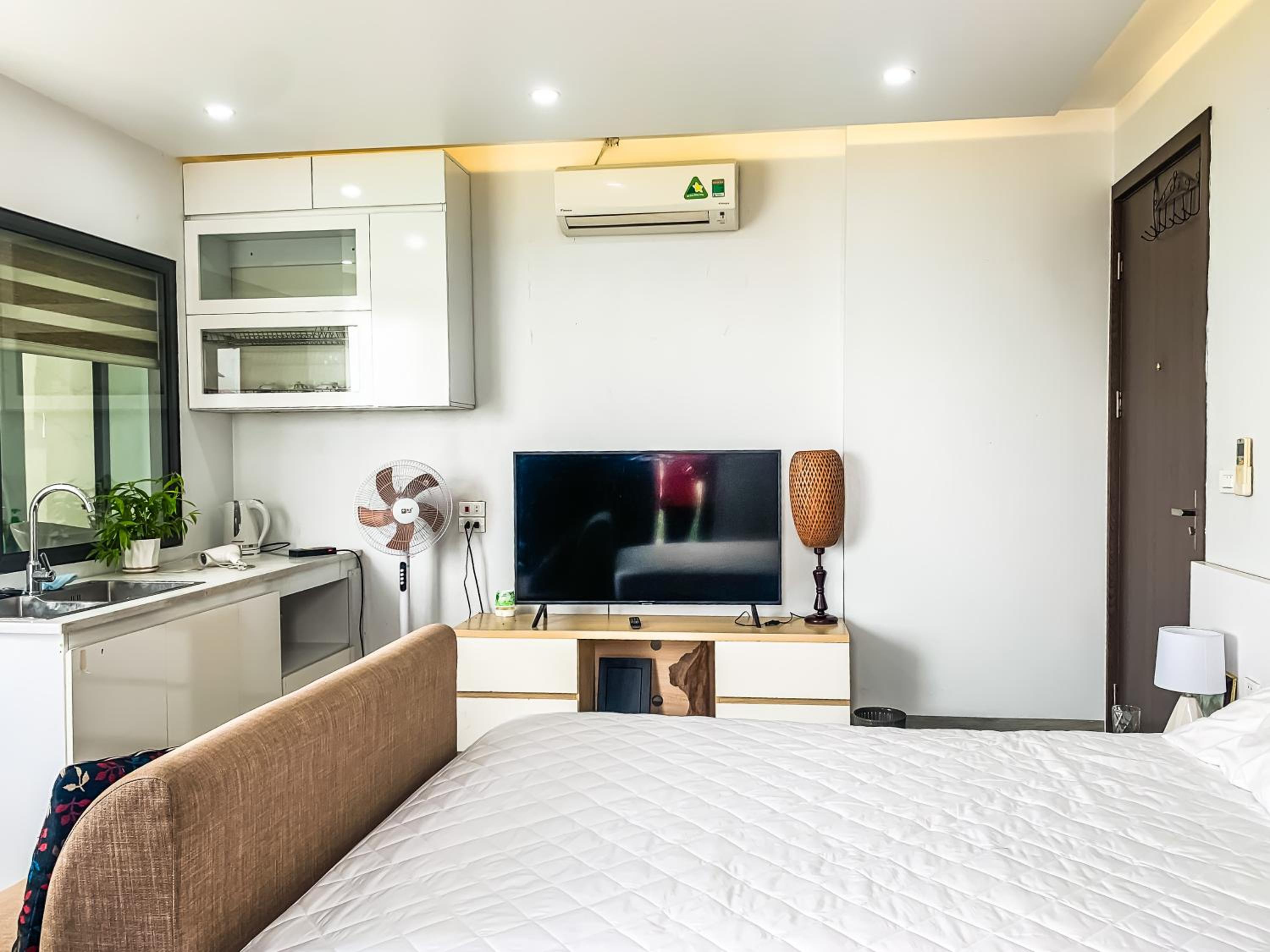 Green Line Long Bien - Serviced Apartment - Ngoc Thuy - Hanoi