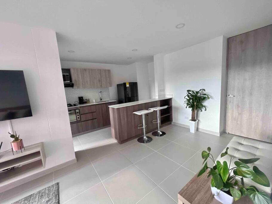 Beautiful Apartament Poblado-San Diego Medellin