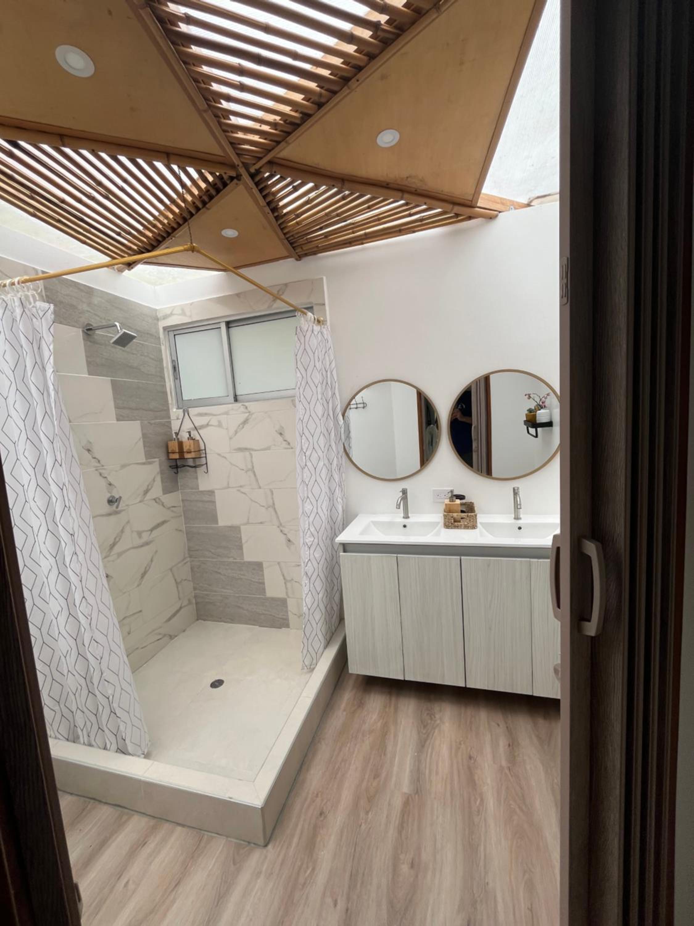 Nuevo Domo de Lujo con JACUZZI trae tu MASCOTA