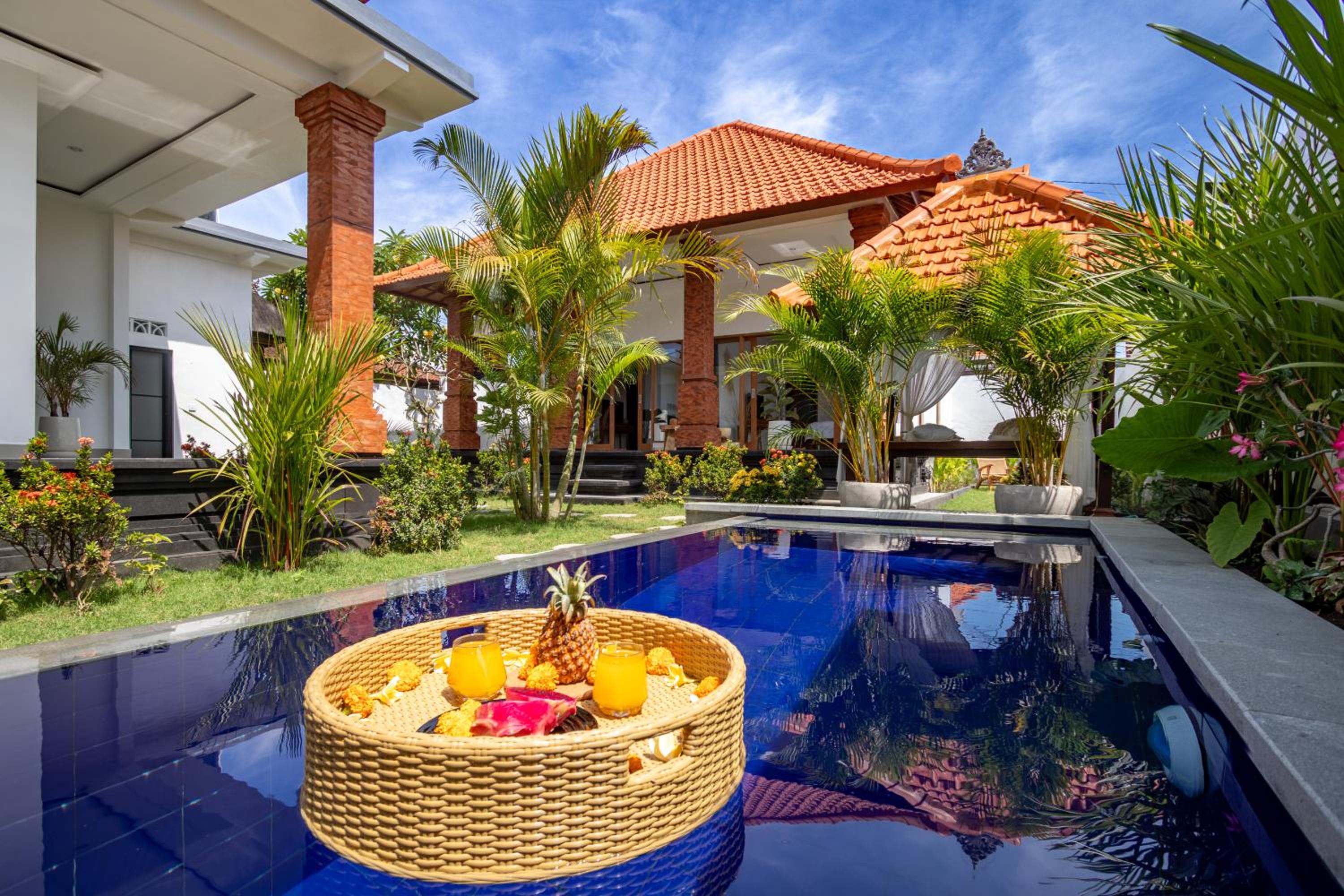 Amazing View - Big Pool and Garden - 2BDR Villa with Private Pool in CANGGU view 5