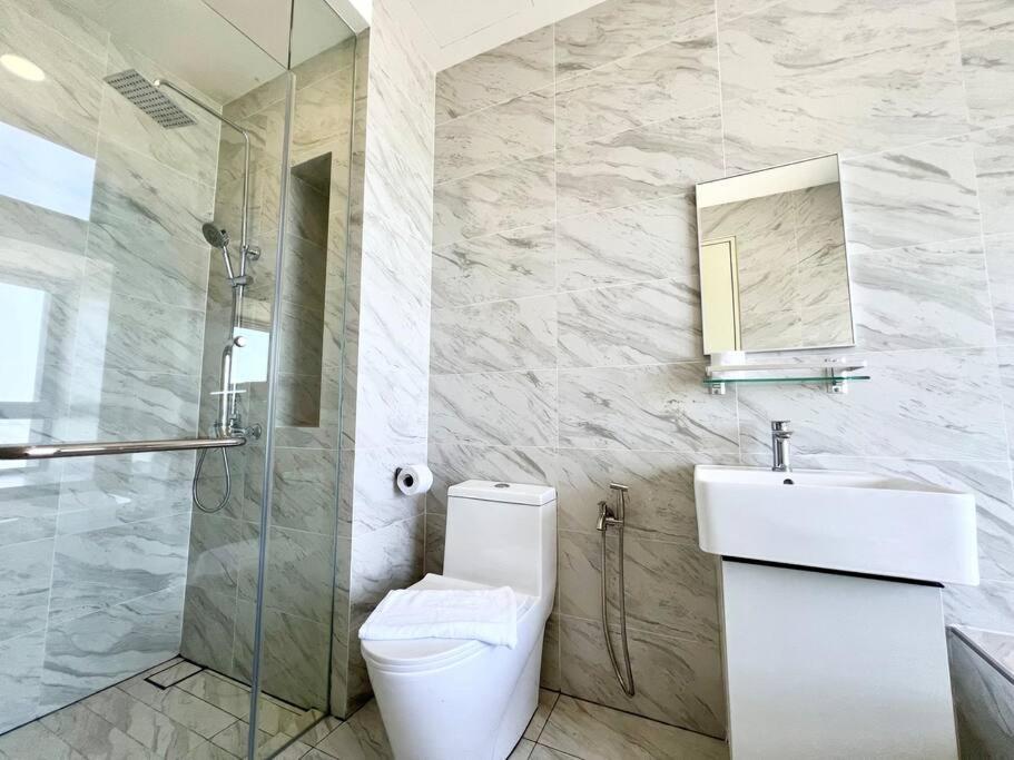 New Imperio Studio 2pax-sea-view melaka-bathub photo 4