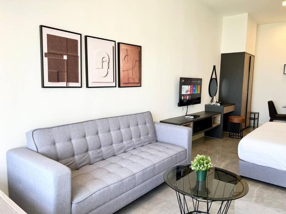 New Imperio Studio 2pax-sea-view melaka-bathub photo 6