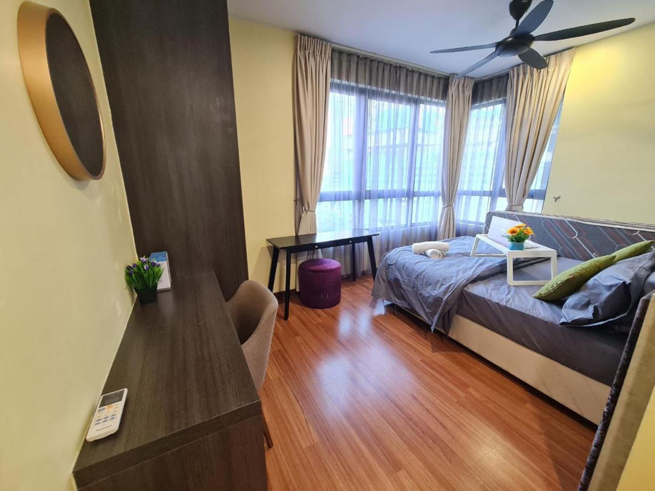 I-City 2R,2B, FREE Wifi & 50inch SmartTV fit 1-9pax