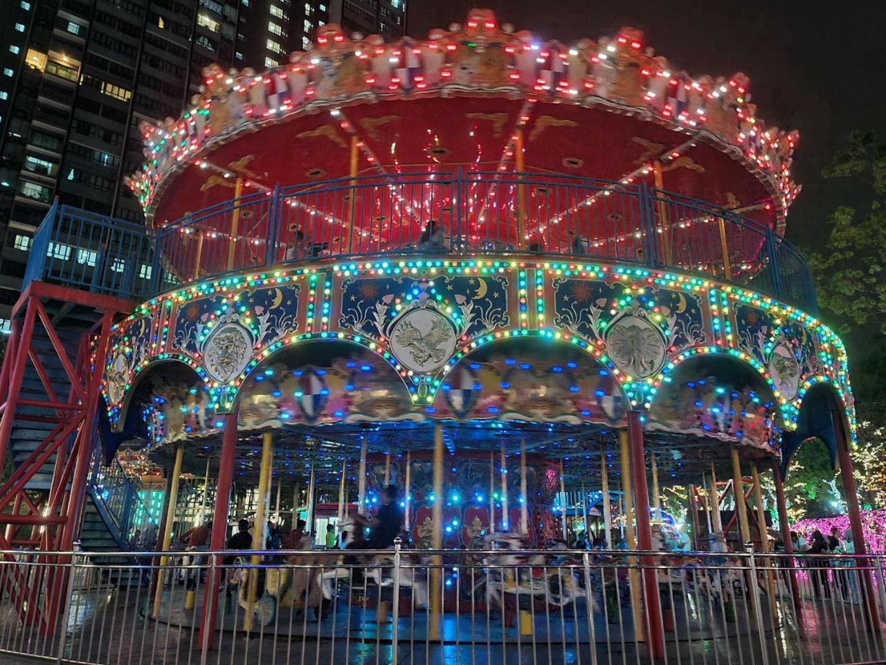 I-City 2R,2B, FREE Wifi & 50inch SmartTV fit 1-9pax