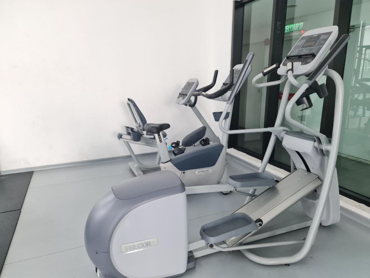 I-City 2R,2B, FREE Wifi & 50inch SmartTV fit 1-9pax