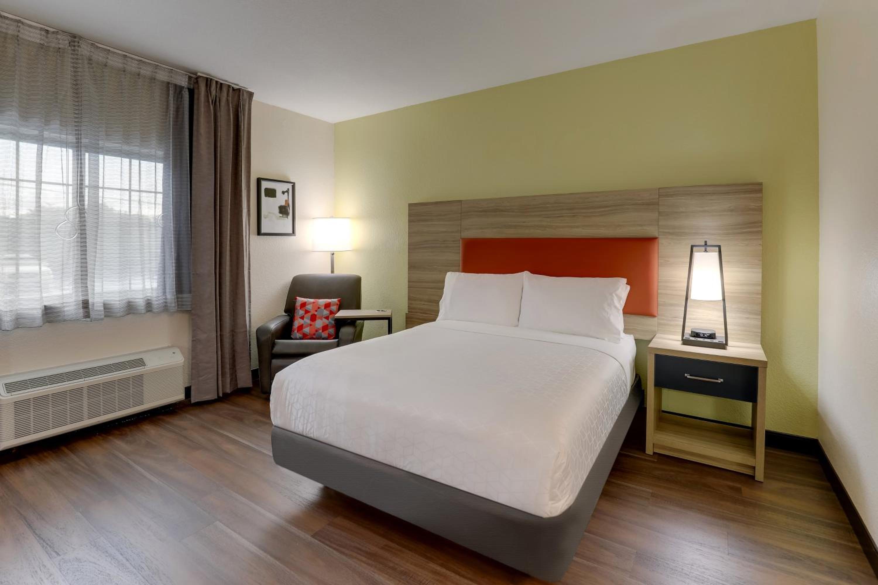 Lexington Vacations - Candlewood Suites Lexington, an IHG Hotel - Property Image 55