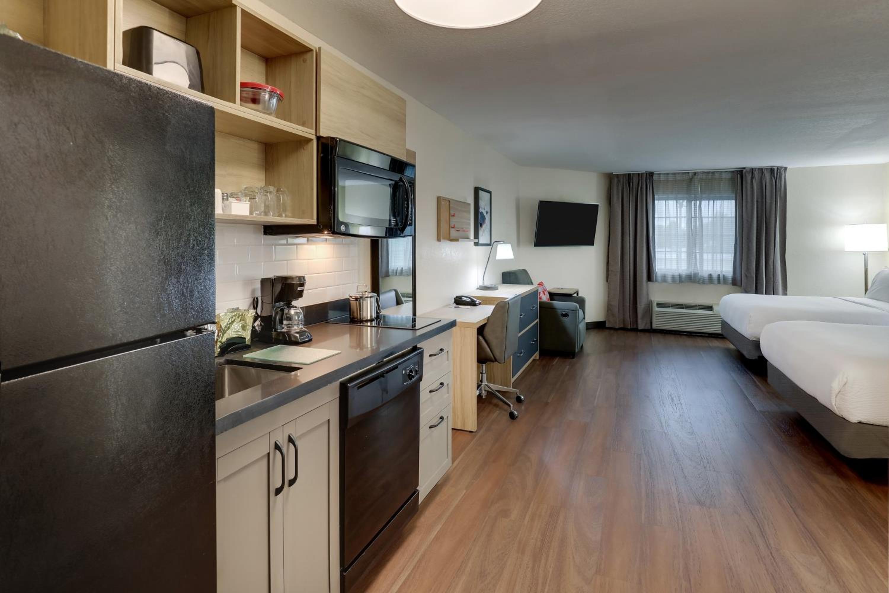Lexington Vacations - Candlewood Suites Lexington, an IHG Hotel - Property Image 71